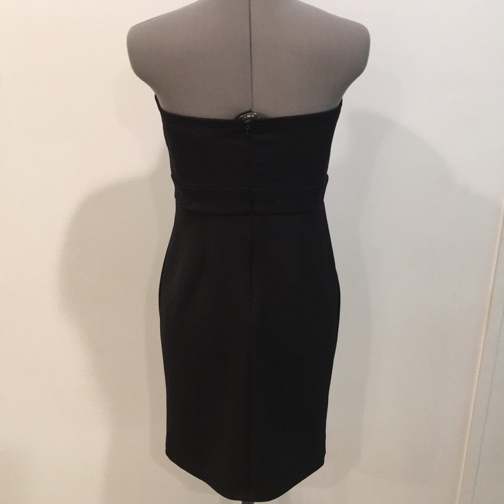 ✨ Forever21 strapless little black dress ✨ - Picture 6 of 8